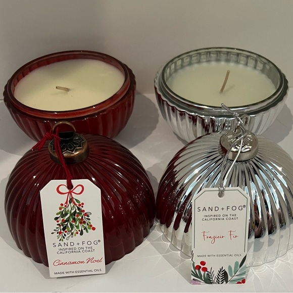 Gorgeous Red and Silver Bauble Holiday Candles- Set of 2- NWT - Picture 2 of 4